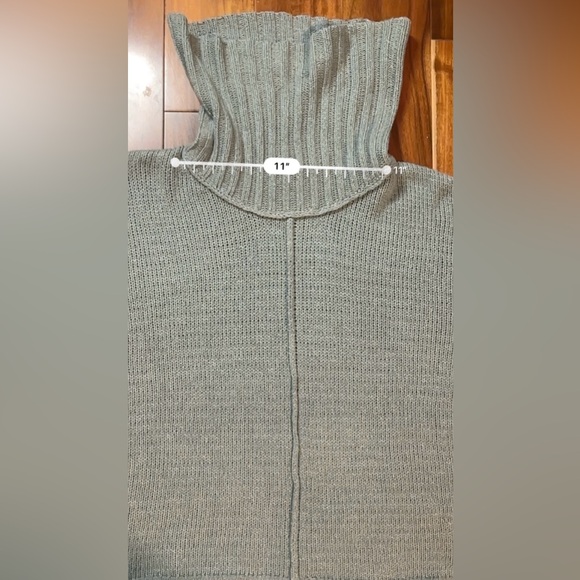 Olive & Oak Cowl Neck Sweater - Picture 8 of 10